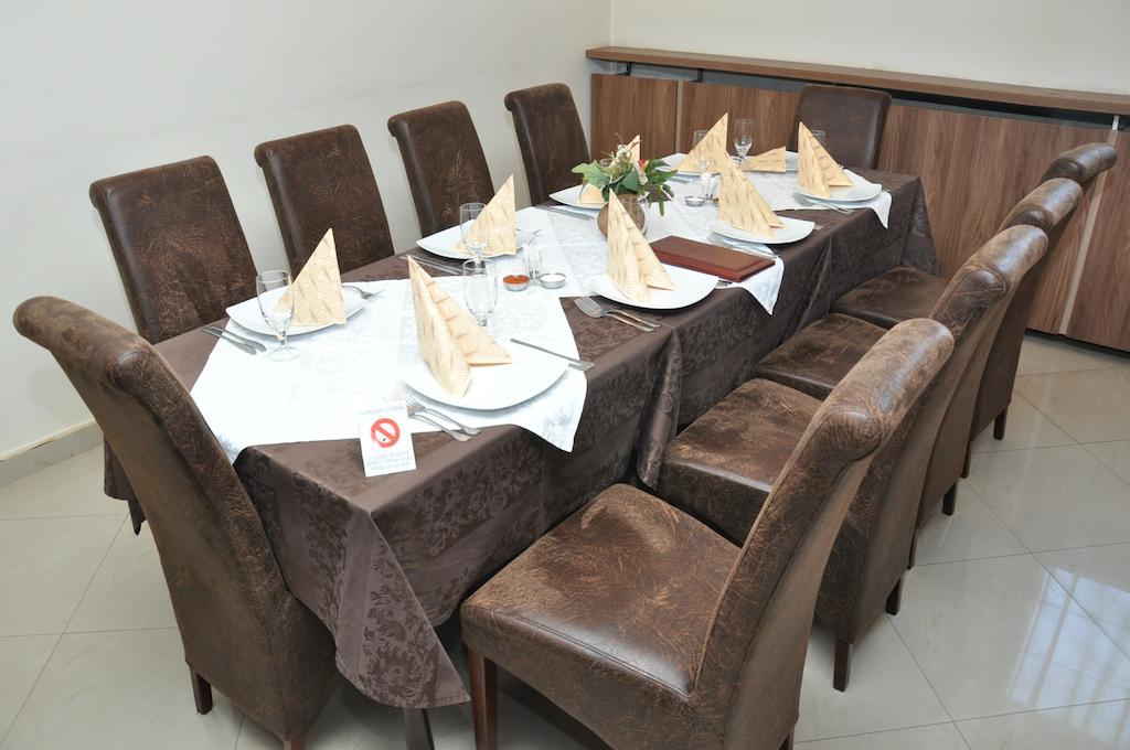 Hotel Extra Lion Md Ni 外观 照片